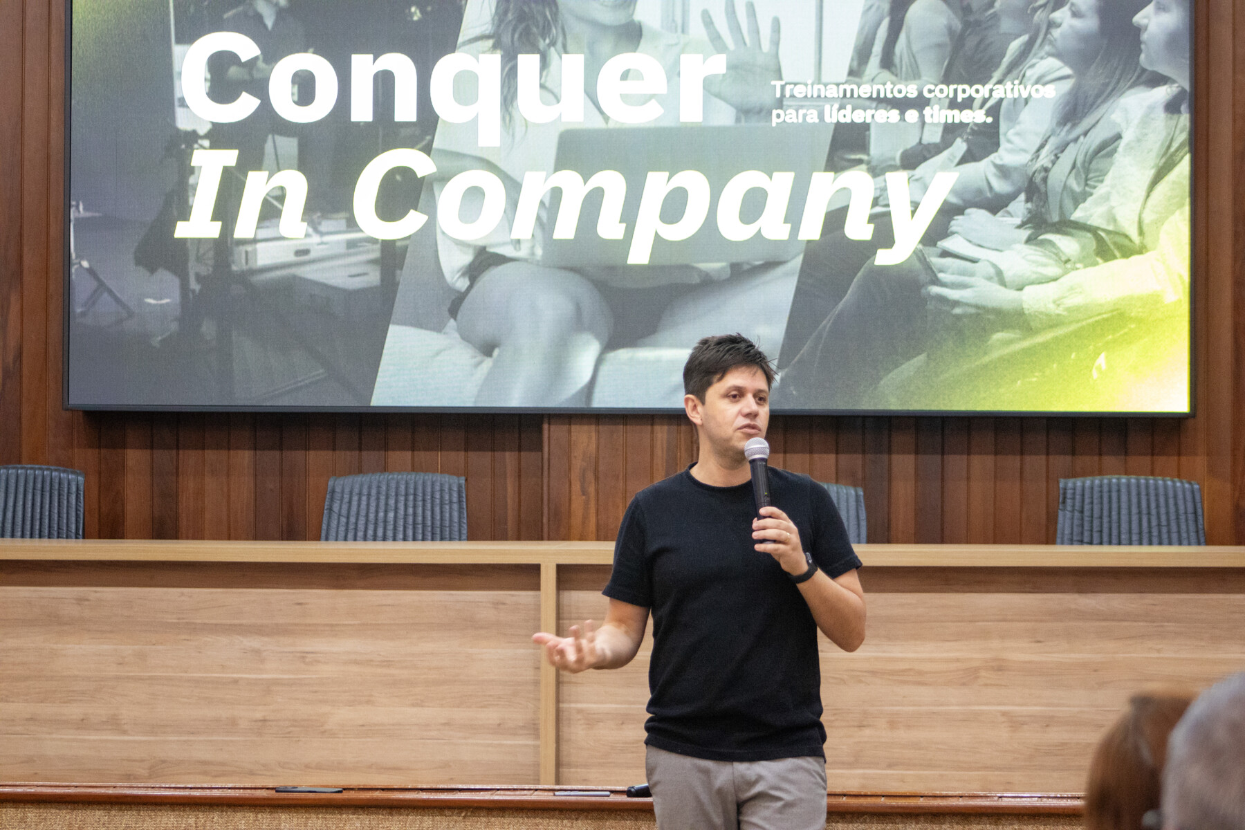 Escola de Líderes - multiplica agir6.jpg